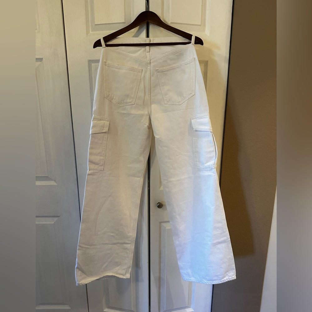 AGOLDE Minka Cargo Summer Jeans in White - Picture 4 of 9